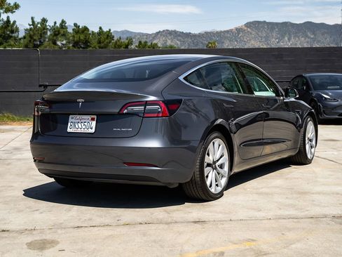 Used 2020 Tesla Model 3 Long Range image 4