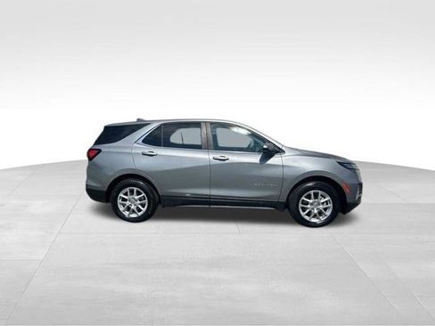 Used 2024 Chevrolet Equinox LT AWD/4WD image 8