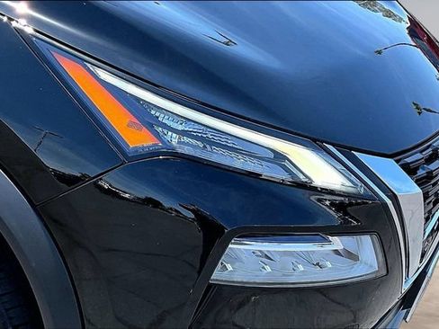 Certified 2023 Nissan Rogue SV FWD image 30