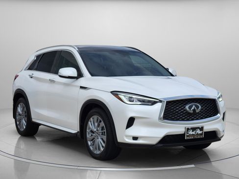 Used 2023 INFINITI QX50 Luxe FWD image 4
