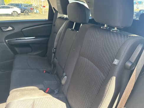 Used 2018 Dodge Journey SE w/ Popular Equipment Group image 10