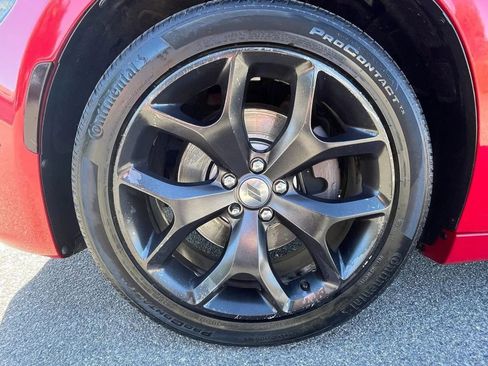 Used 2017 Dodge Charger R/T w/ Plus Group image 36