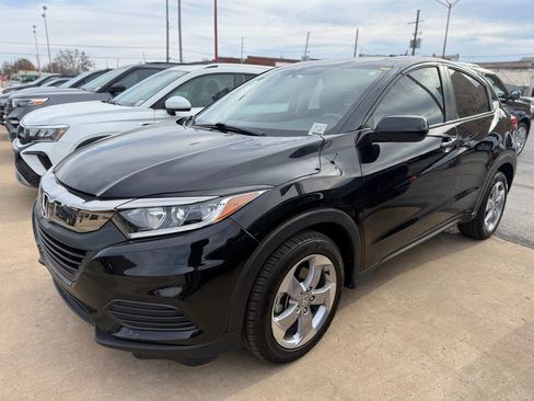 Used 2021 Honda HR-V LX image 1