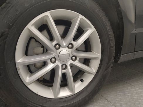 Used 2019 Dodge Grand Caravan SXT FWD image 31