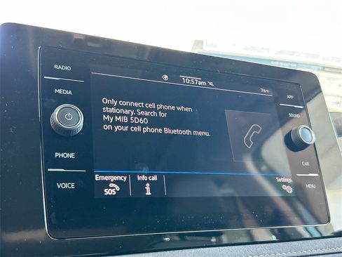 New 2026 Volkswagen Taos SE image 25