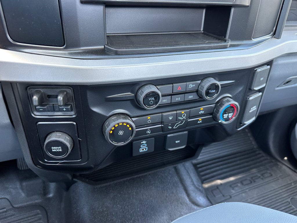 New 2025 Ford F350 XL w/ XL Chrome Package RWD image 26