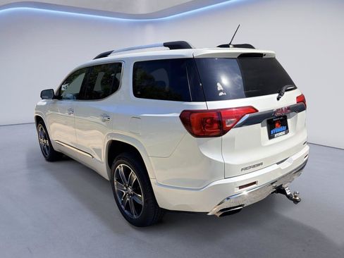 Used 2017 GMC Acadia Denali w/ Technology Package AWD/4WD image 3