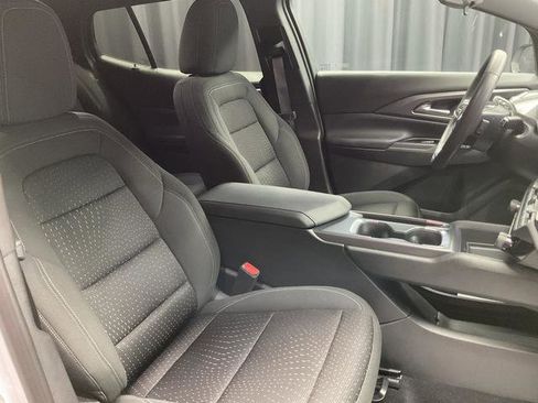 Used 2025 Chevrolet Equinox EV LT FWD image 13