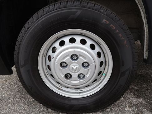 Used 2026 RAM ProMaster 2500 w/ Premium Convenience Group FWD image 10