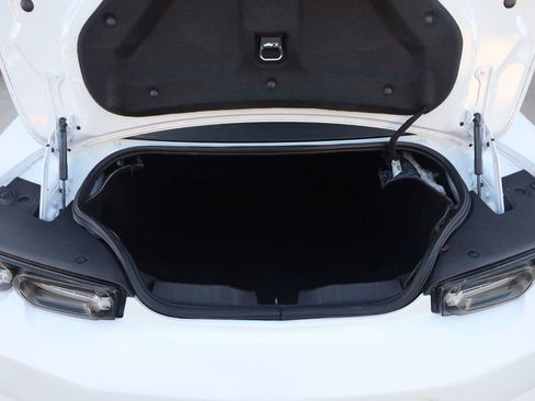 Used 2021 Chevrolet Camaro SS RWD image 12