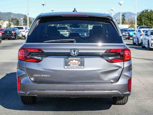 Certified 2025 Honda Odyssey EX-L image 7