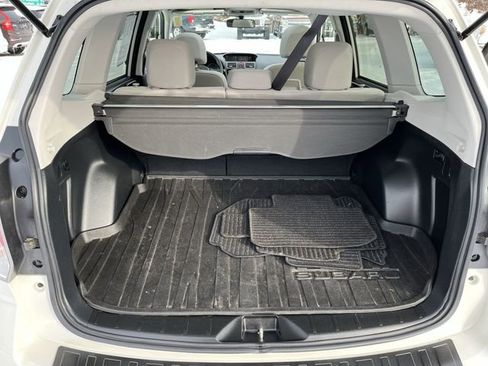 Used 2017 Subaru Forester 2.5i Premium w/ All-Weather Package image 22