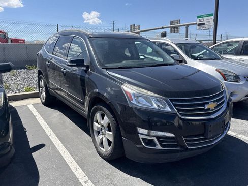 Used 2014 Chevrolet Traverse LTZ FWD image 3