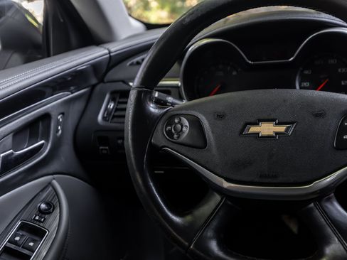 Used 2018 Chevrolet Impala Premier FWD image 7