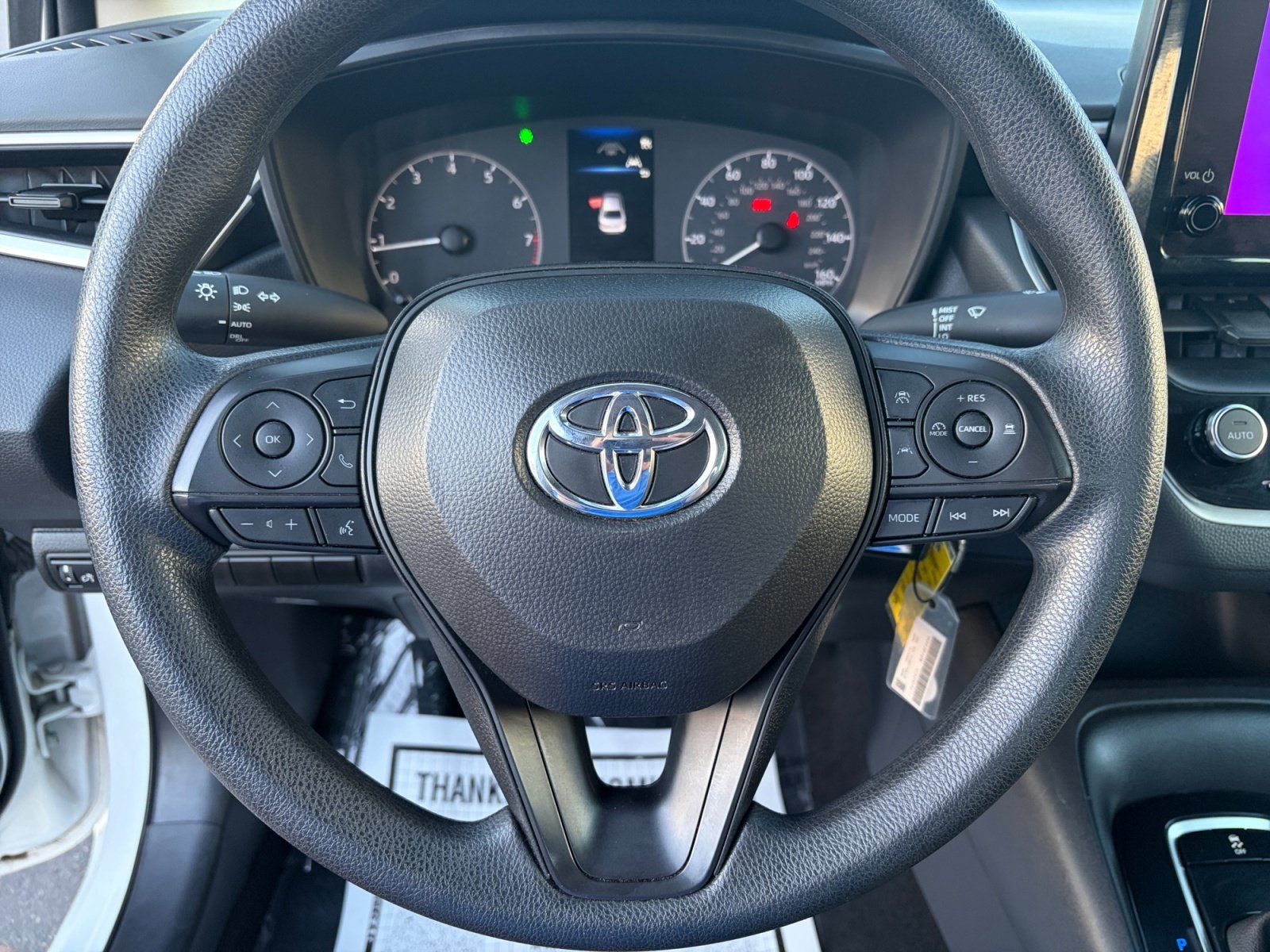 Used 2024 Toyota Corolla LE FWD image 12