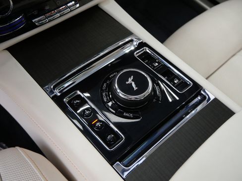 Used 2022 Rolls-Royce Ghost w/ Ghost Package AWD/4WD image 30