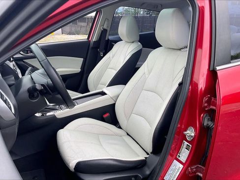 Used 2017 MAZDA MAZDA3 Grand Touring w/ Premium Equipment Package FWD image 23