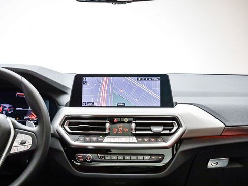 Certified 2024 BMW X3 xDrive30i w/ Convenience Package w/ZPA image 15