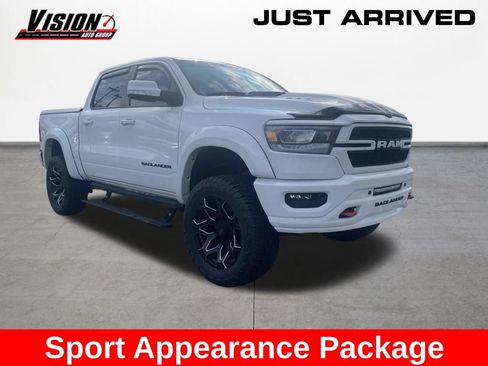 Used 2022 RAM 1500 Laramie w/ Sport Appearance Package AWD/4WD image 7