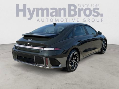 Used 2024 Hyundai Ioniq 6 SEL RWD image 3