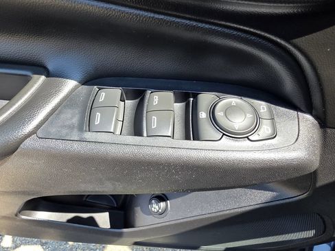 Used 2018 Chevrolet Equinox LT w/ Sun & Infotainment Package AWD/4WD image 14