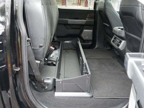 Certified 2023 Ford F350 Lariat w/ Black Appearance Package image 34