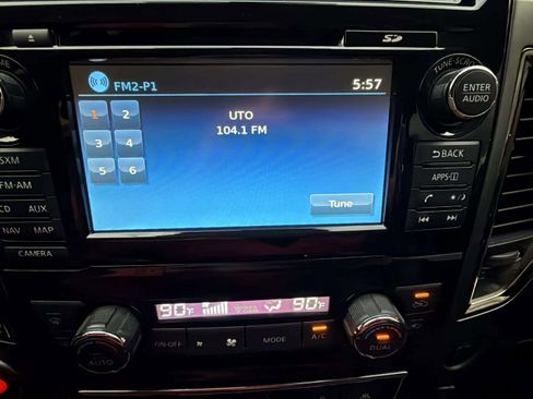 Used 2017 Nissan Titan Platinum Reserve image 34