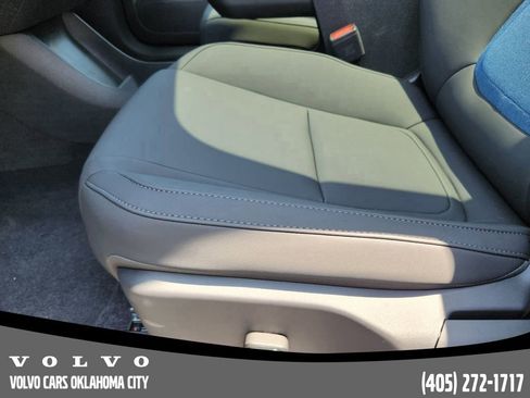 New 2025 Volvo EX30 Plus w/ Protection Package Premier image 22