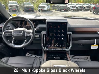 New 2026 GMC Yukon Denali w/ Sun & Power Step Package