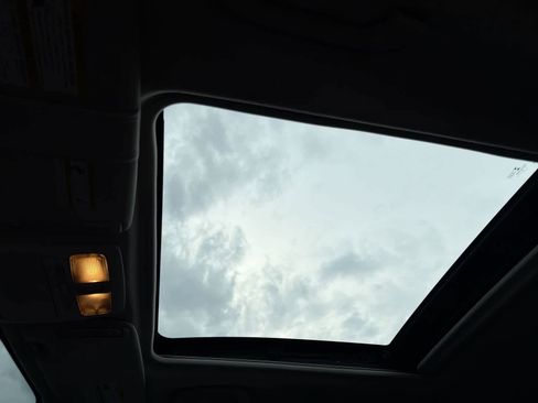 Used 2014 Subaru Forester 2.5i Premium w/ All-Weather Package image 20