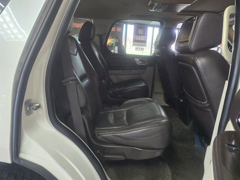 Used 2012 Cadillac Escalade Platinum image 20