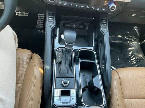 Used 2022 Kia Telluride SX w/ Towing Package FWD image 30