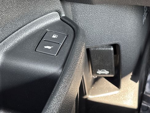 Used 2025 Honda Passport TrailSport image 36