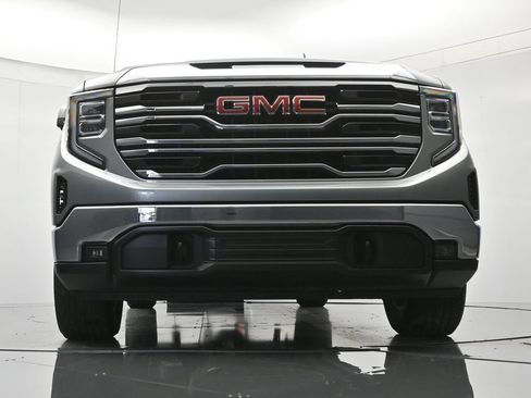 Used 2025 GMC Sierra 1500 SLT AWD/4WD image 38