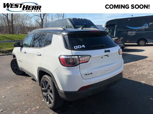 Used 2026 Jeep Compass Limited image 3