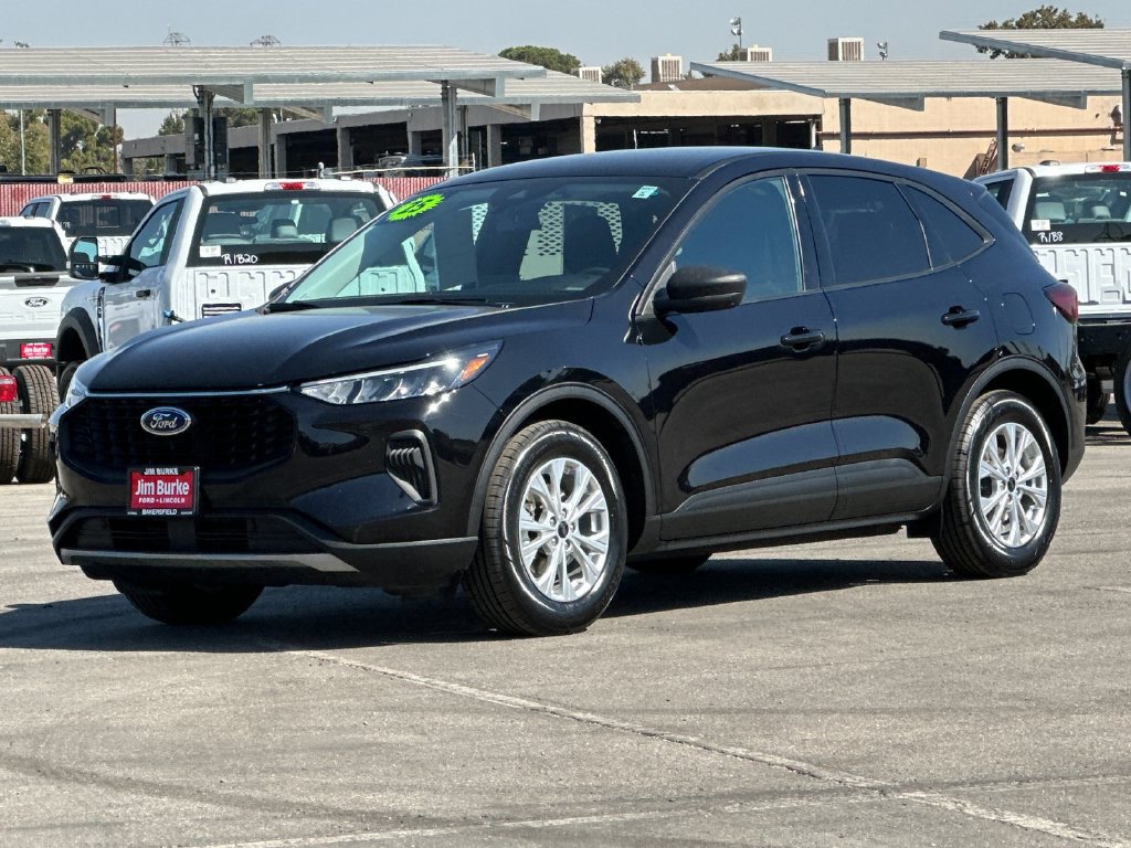 Certified 2025 Ford Escape Active FWD image 7