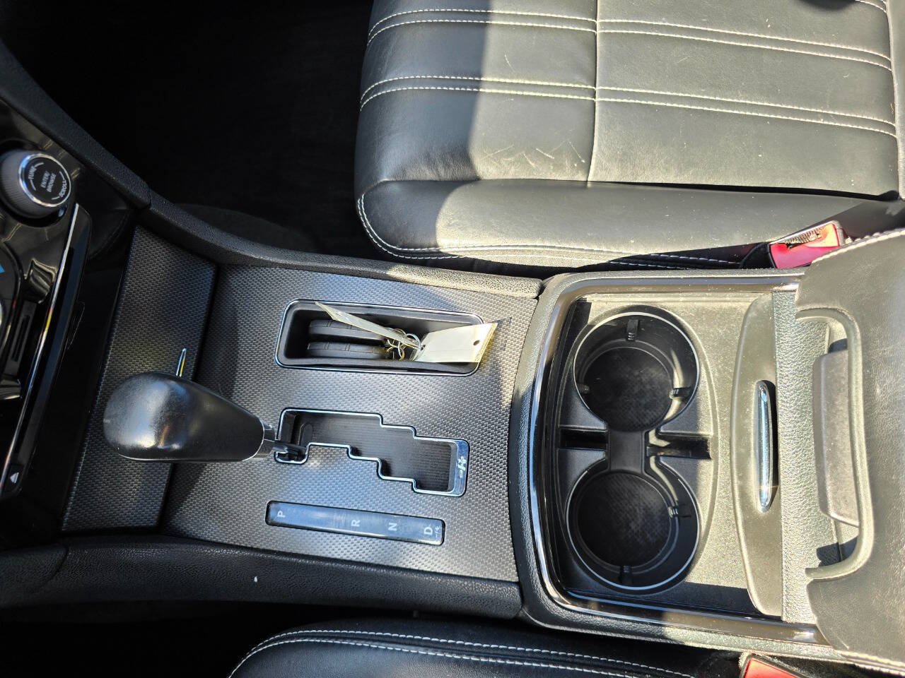Used 2013 Chrysler 300 S AWD/4WD image 21