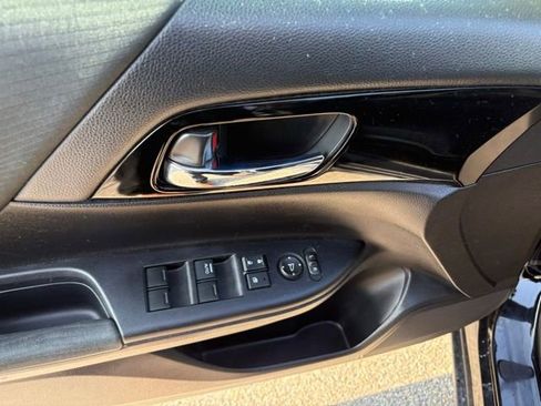 Used 2017 Honda Accord LX image 11