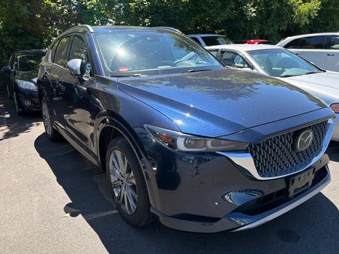 Used 2024 MAZDA CX-5 Signature AWD/4WD image 2