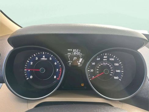 Used 2013 Hyundai Elantra Limited w/ Technology Pkg image 26