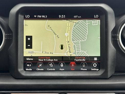 Used 2021 Jeep Wrangler Unlimited Sahara w/ Cold Weather Group AWD/4WD image 8