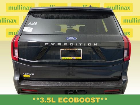 New 2026 Ford Expedition Active image 9
