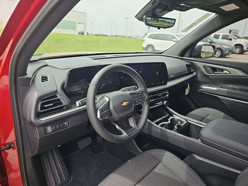 New 2026 Chevrolet Traverse LT w/ Driver Confidence Package AWD/4WD image 10