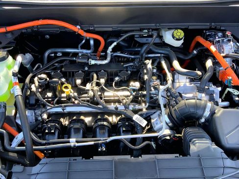 New 2026 Ford Maverick XL image 16