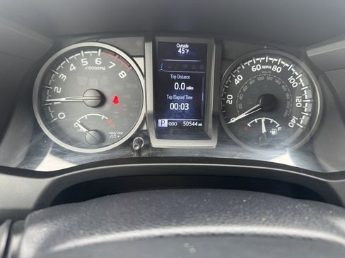 Used 2019 Toyota Tacoma TRD Sport w/ TRD Premium Sport Package image 21