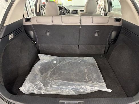 Used 2016 Honda HR-V LX image 7
