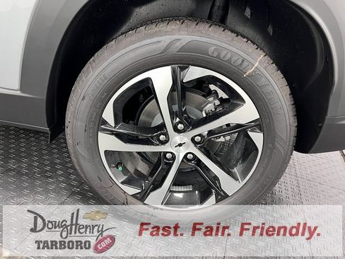 New 2026 Chevrolet Trax RS w/ Sunroof Package image 23