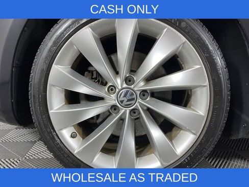 Used 2013 Volkswagen CC Lux image 10