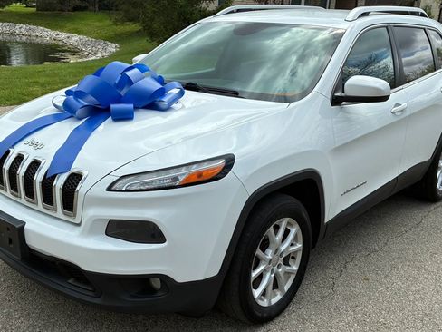 Used 2014 Jeep Cherokee Latitude w/ Cold Weather Group FWD image 1