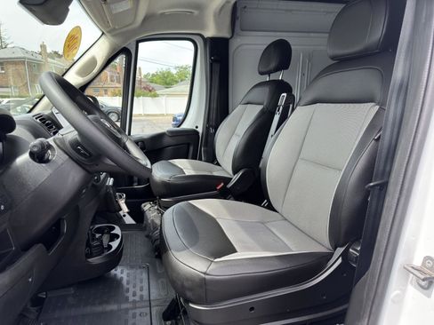 Used 2026 RAM ProMaster 2500 w/ Convenience Group FWD image 23